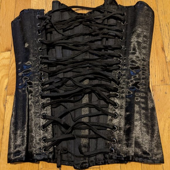 Mint Condition High-Quality Black Corset - Picture 8 of 11